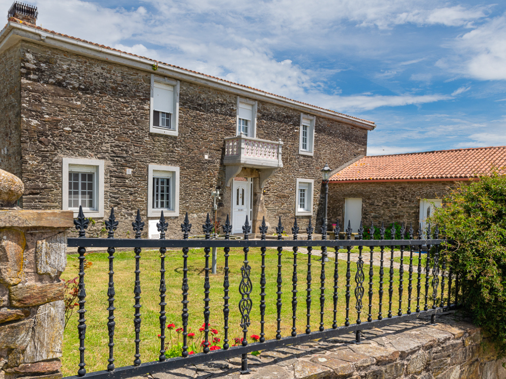 Casa do Maior de Mesía - Casa de Bello